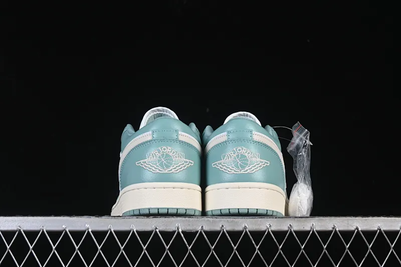 All categories Air Jordan Jordan series basketball shoes Air Jordan 1 Low Air Jordan 1 Low AJ1 Joe 1 fresh mint green low-top cultural casual sneakers DC0774-138